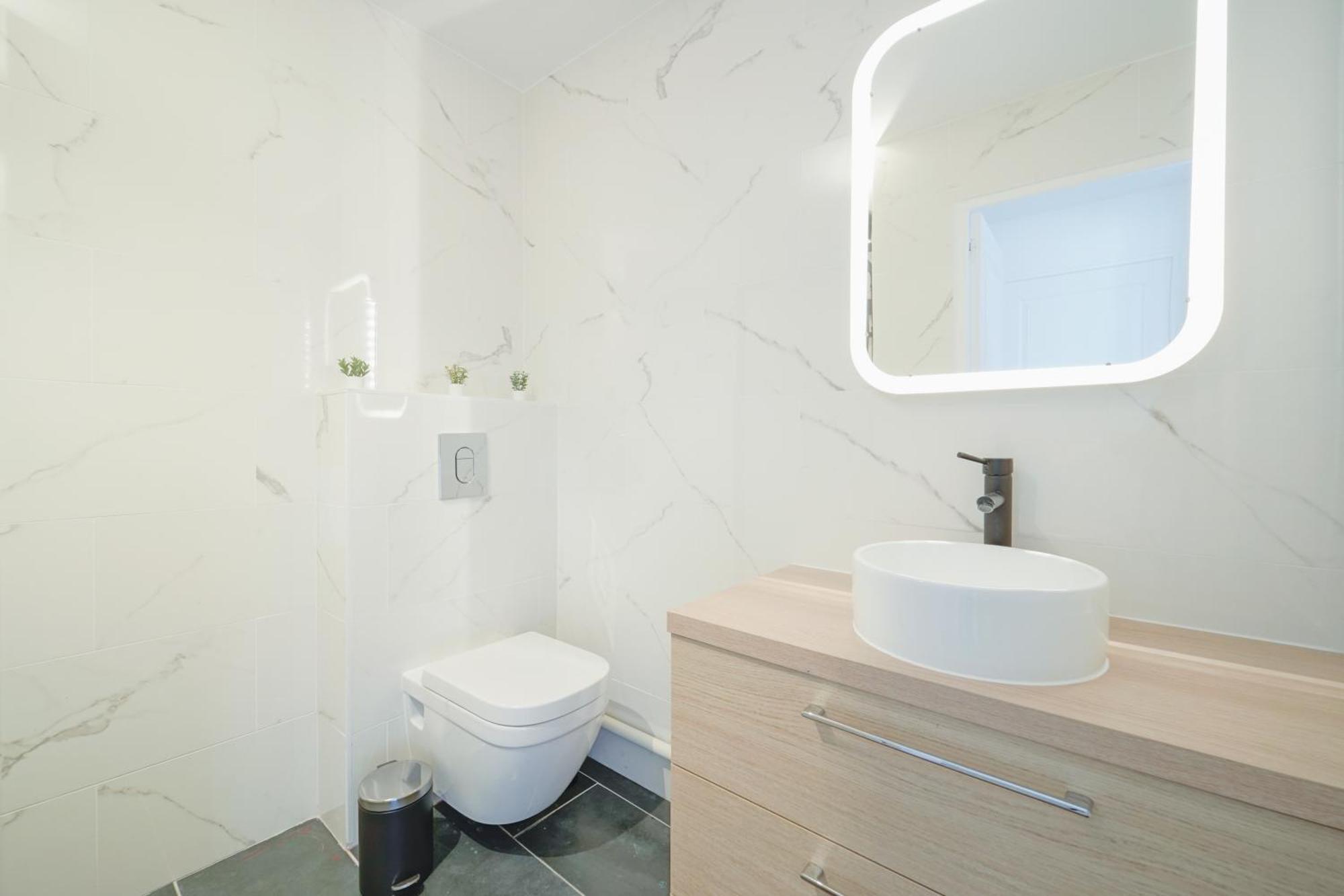 Complete 1Br With Balcony Only 5 Min. On Foot To Metro By Doorman Lägenhet Saint-Ouen  Exteriör bild